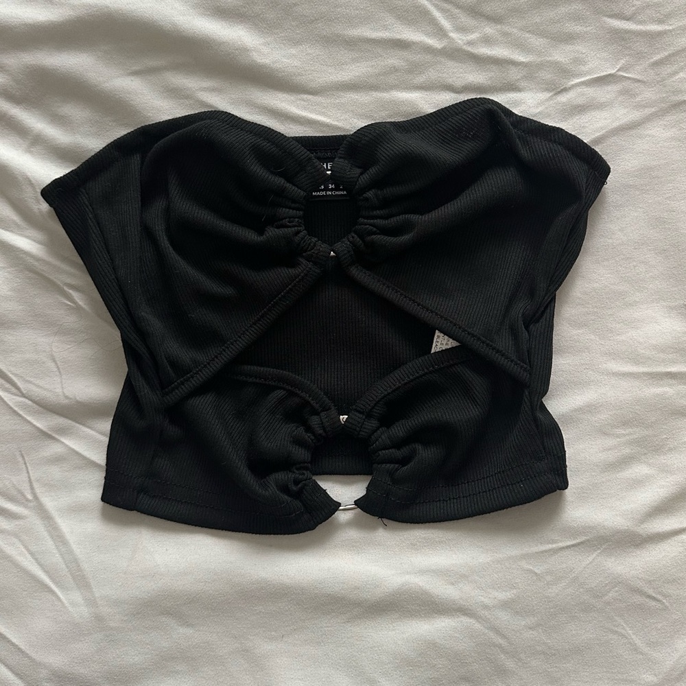 NWOT Black Ribbed Cutout Crop Top